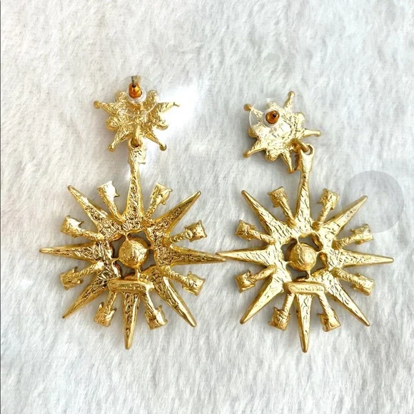 Oscar de la Renta Star Burst Earrings - Picture 5 of 7
